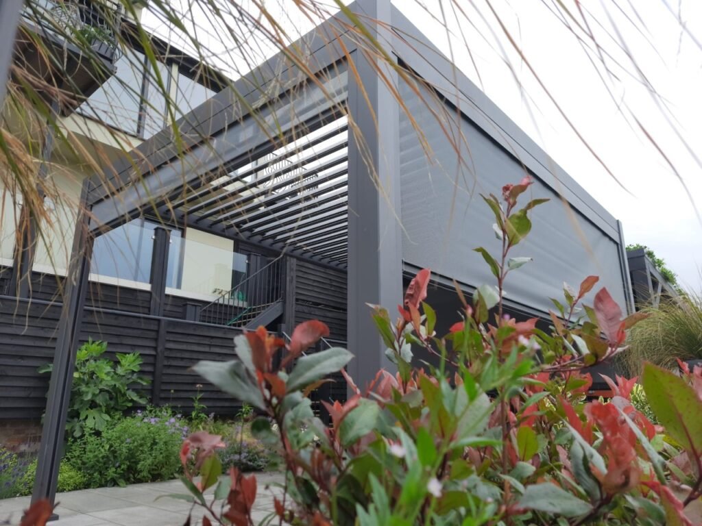 4m x 3m Rectangular Aluminium Louvered Pergola – Grey