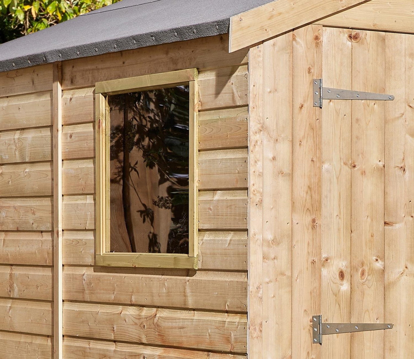 Rowlinson 6 x 8 ft Shiplap Apex Shed