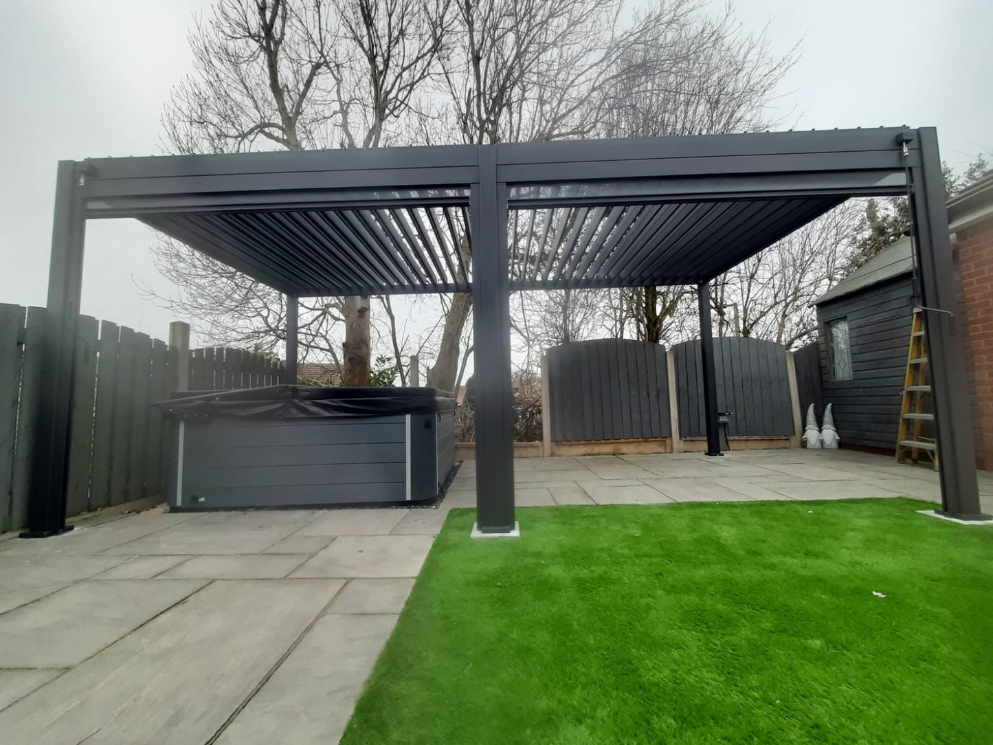 6m x 3m Rectangular Aluminium Louvered Pergola – Grey